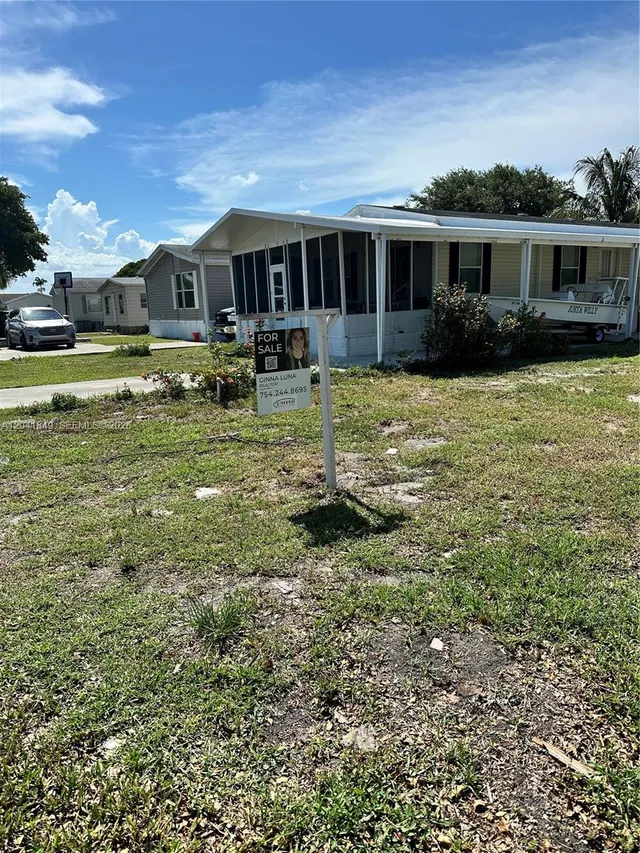 Land at 2651 E Marina Drive, Dania Beach