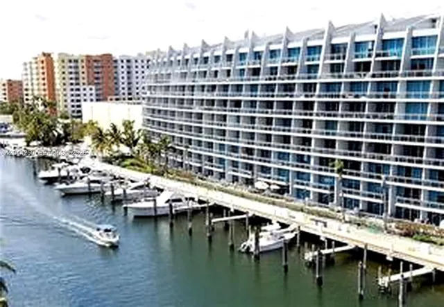 Land at 3001 NE 185th Street, Aventura