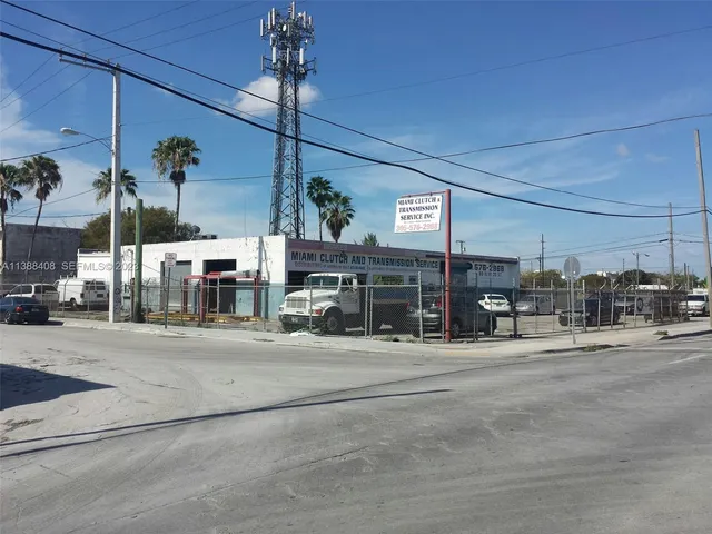 Commercial at 60 NW 20th Street, Miami