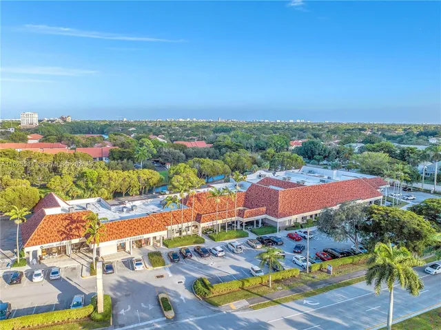 Commercial at 21316 Saint Andrews Blvd ( Restaurant For Sale, Boca Raton