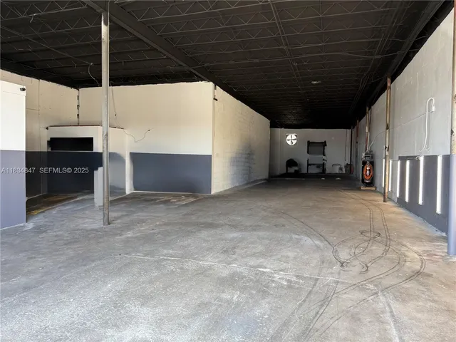 Commercial at 3771 NW 51st Street #3771B, Hialeah
