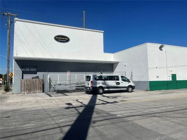 Commercial at 1395 NW 22nd Street, Miami