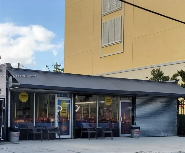Commercial at 40 SW 8th Avenue, Miami