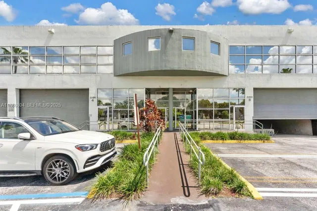 Commercial at 2201 NW 102nd Place #4A, Doral