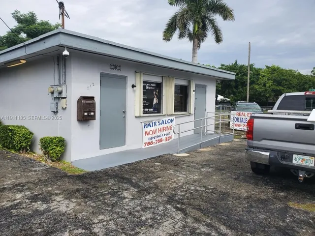 Commercial at 512 SW 6th Avenue, Homestead