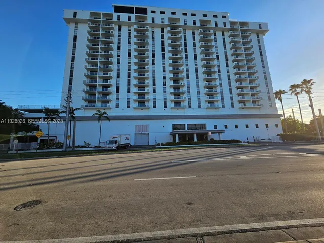 Commercial at 13499 Biscayne Boulevard #CU207, North Miami