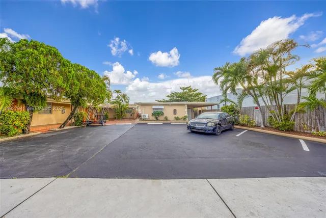 Commercial at 6124 Pembroke Road #18, Miramar