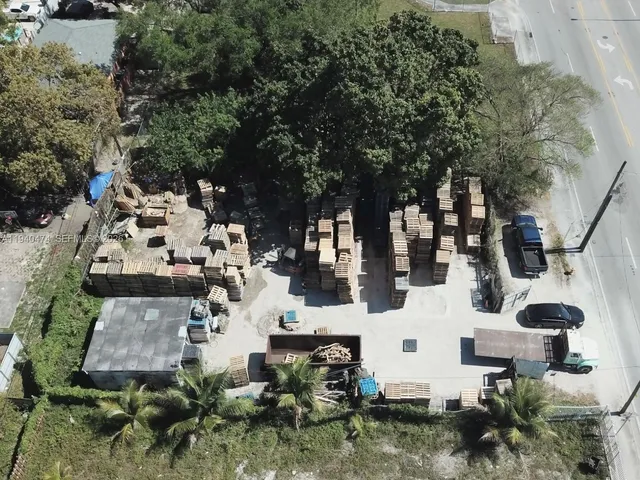 Commercial at 3021 NW 54th Street, Miami