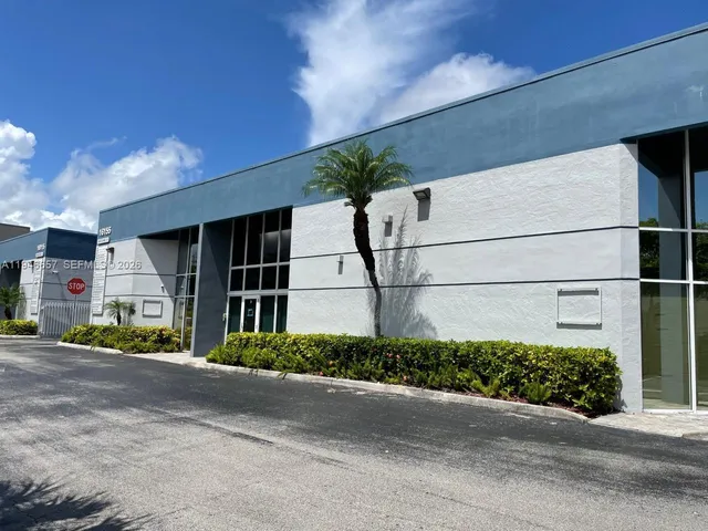 Commercial at 16155 SW 117th Avenue #B2, Miami