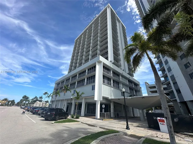 Commercial at 1720 Harrison Street #17EF, Hollywood