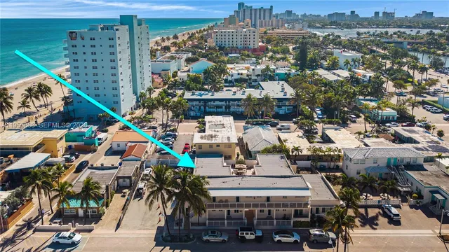 Commercial at 320 New York Street, Hollywood