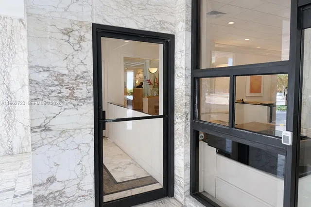 Commercial at 5700 Collins Avenue #CU-1, Miami Beach