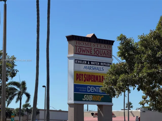 Commercial at 827 N Homestead Boulevard, Homestead