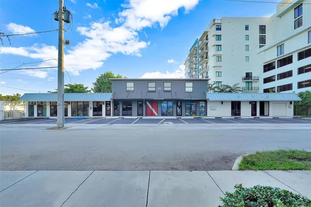 Commercial at 24 NE 1st Avenue, Dania Beach