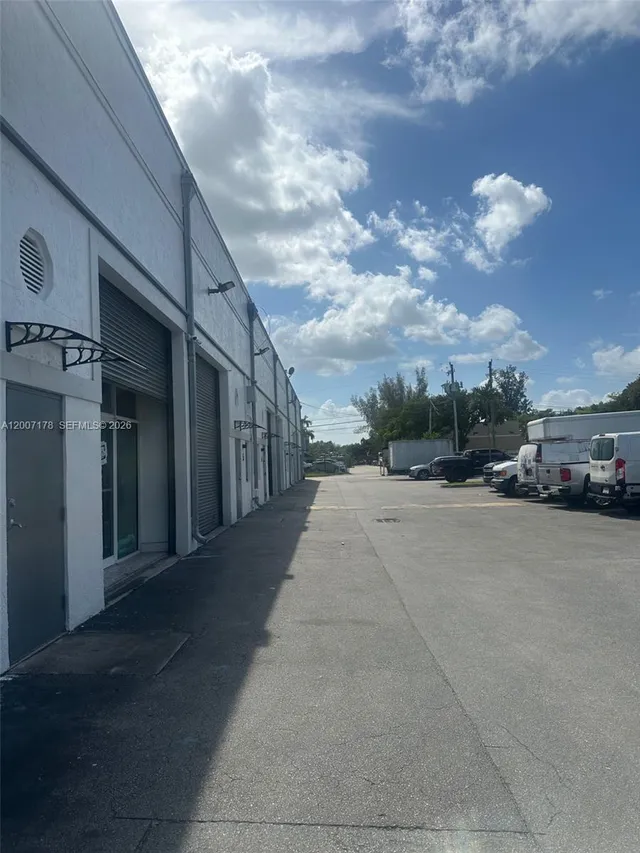 Commercial at 12101 NW 98th Avenue, Hialeah Gardens