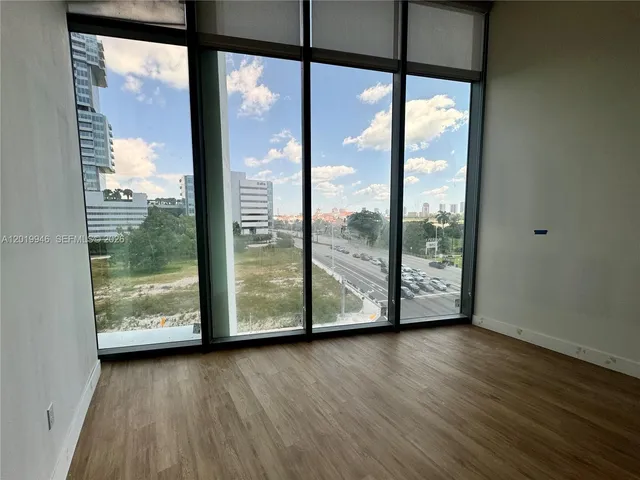 Commercial at 21290 Biscayne Boulevard #405, Aventura