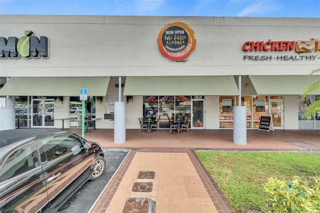 Commercial at 10548 SW 8, Miami