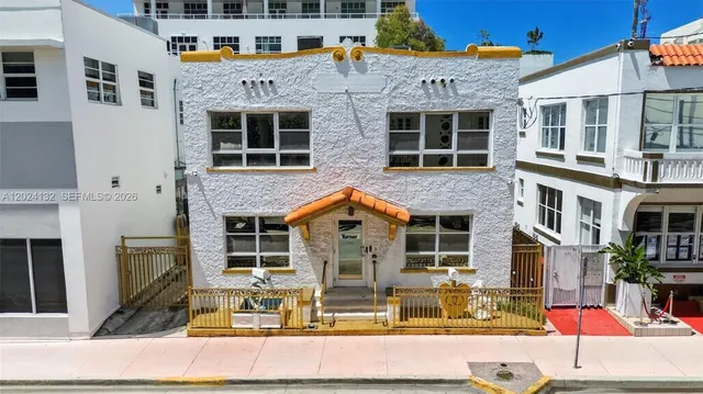Commercial at 233 1st Street, Miami Beach