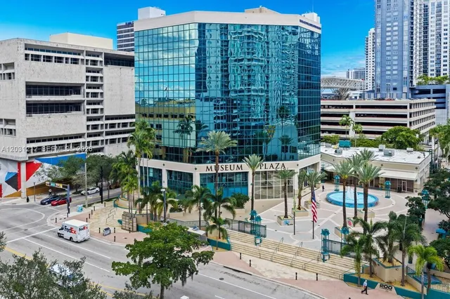 Commercial at 200 S Andrews Avenue #302303, Fort Lauderdale