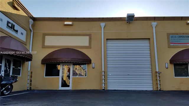 Commercial at 1929 NW 108th Avenue #1929, Sweetwater