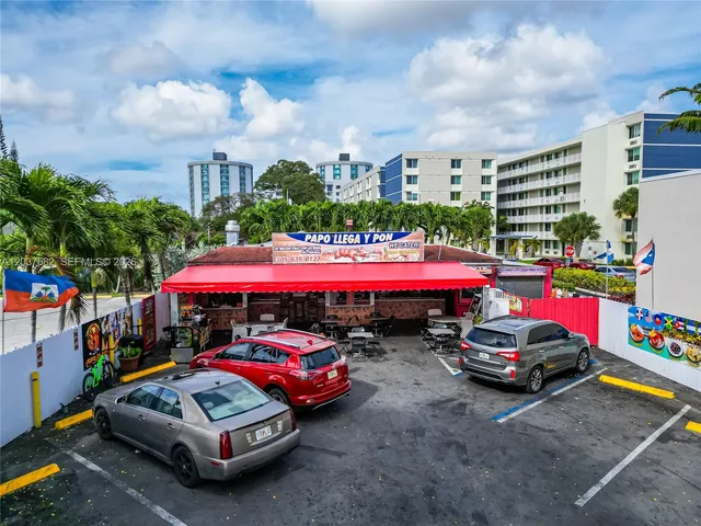 Commercial at 2928 NW 17th Avenue, Miami