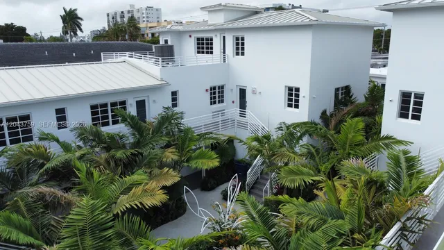 Commercial at 8035 Abbott Avenue, Miami Beach