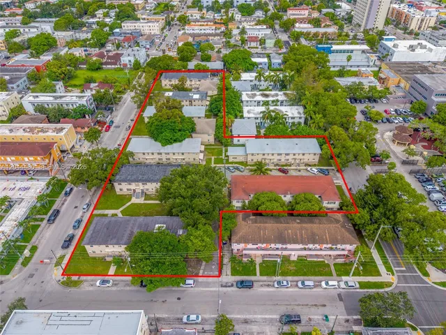 Commercial at 931 SW 3rd Street, Miami