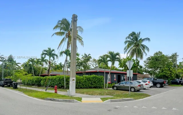 Commercial at 620 SW 7th Street #16, Fort Lauderdale