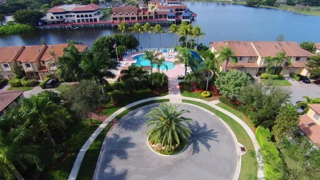 2-bedroom rental at 6584 Via Regina, Boca Raton