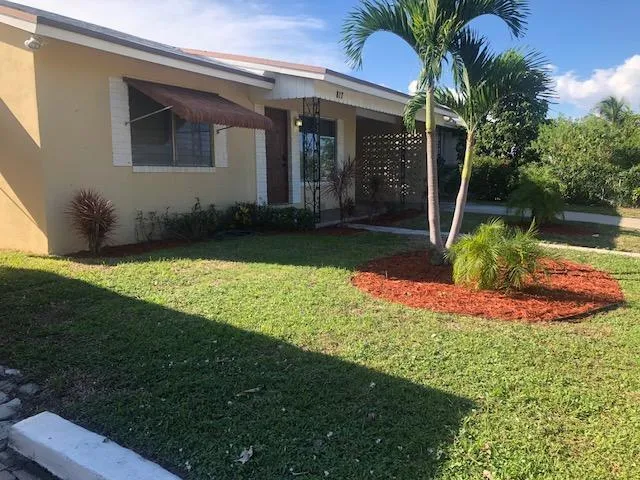 3-bedroom rental at 817 S B Street, Lake Worth Beach