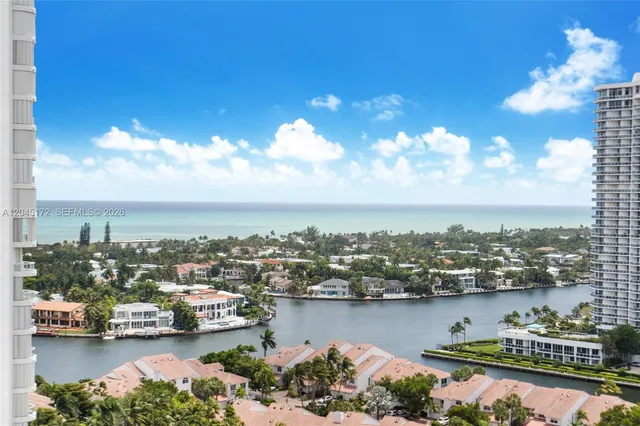 3-bedroom home at 21055 Yacht Club Drive #2005, Aventura