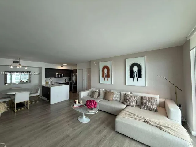 2-bedroom home at 1155 Brickell Bay Drive #1408, Miami