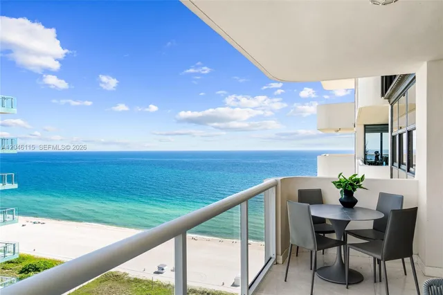 2-bedroom rental at 5757 Collins Avenue #2207, Miami Beach