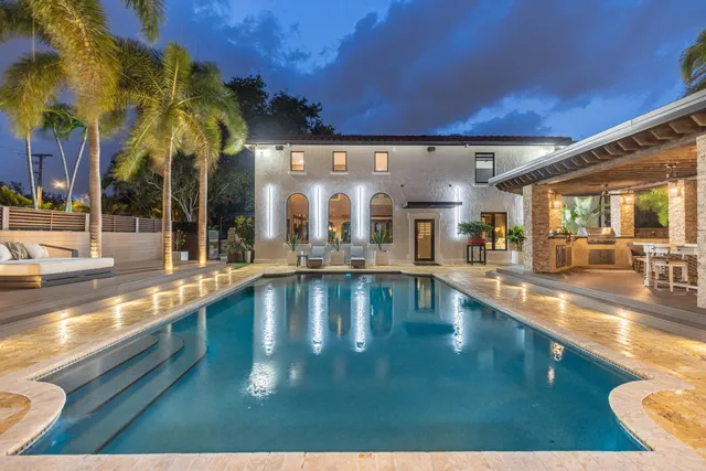 4-bedroom home at 290 NW 6th Street, Boca Raton