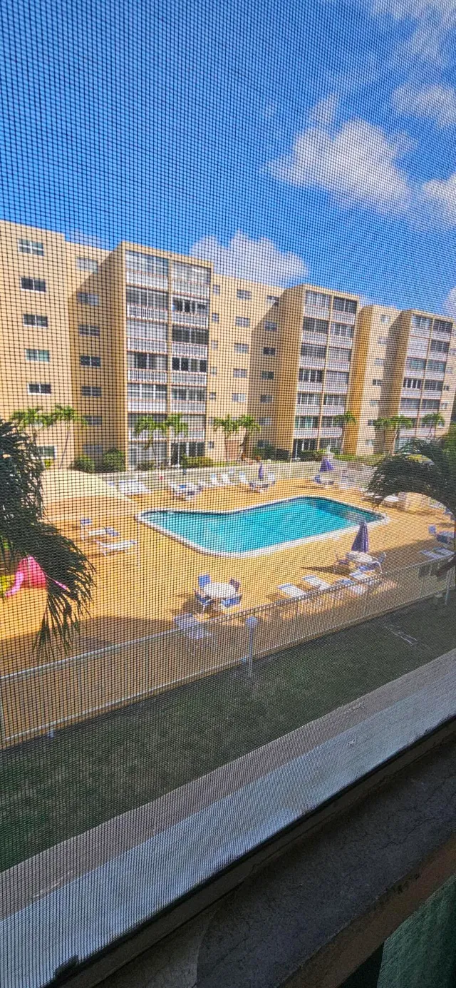 2-bedroom home at 421 NE 14th Avenue #302, Hallandale Beach