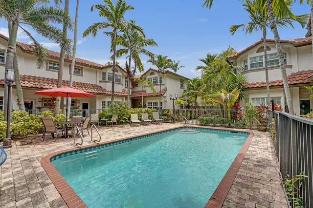 3-bedroom home at 620 NE 9th Avenue #6, Fort Lauderdale