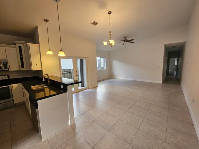 3-bedroom rental at 743 NW 2nd Avenue, Fort Lauderdale