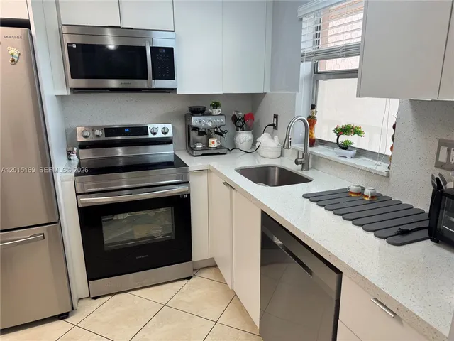 1-bedroom home at 9580 Sunrise Lakes Boulevard #211, Sunrise