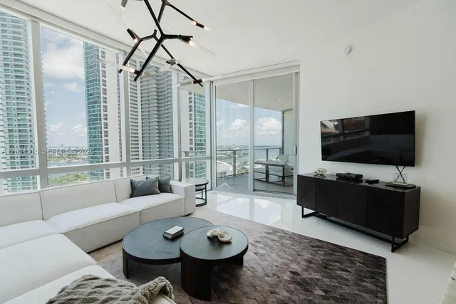 2-bedroom home at 851 NE 1st Avenue #2403, Miami
