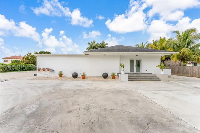 3-bedroom home at 32106 SW 206th Avenue, Homestead