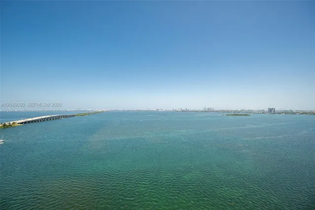3-bedroom home at 3131 NE 7th Avenue #1806, Miami