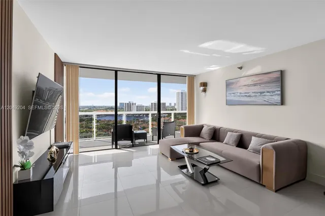 2-bedroom home at 20505 E Country Club Drive #1739, Aventura