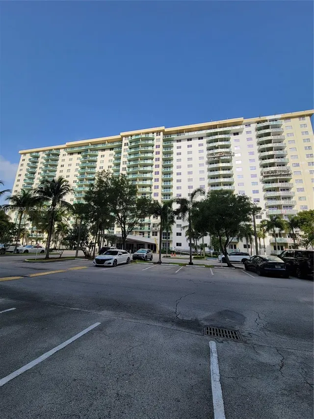 2-bedroom home at 19390 Collins Avenue #220, Sunny Isles Beach