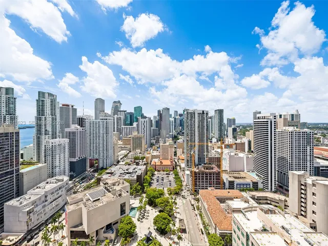 1-bedroom home at 121 NE 5th Street #3703, Miami