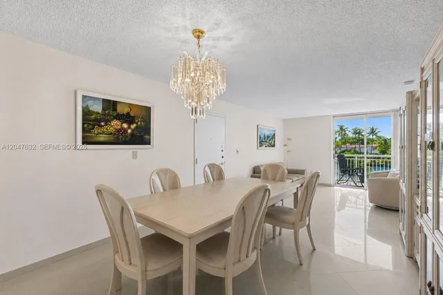 2-bedroom home at 3901 Indian Creek Dr 309 #309, Miami Beach