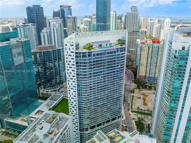 2-bedroom rental at 1300 Brickell Bay Drive #2509, Miami