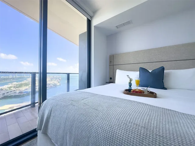 1-bedroom rental at 398 NE 5th Street #4210, Miami