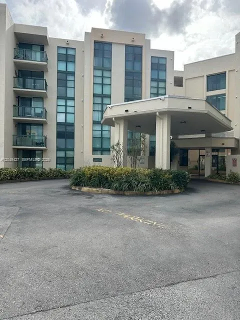 2-bedroom rental at 2055 SW 122nd Avenue #101, Miami