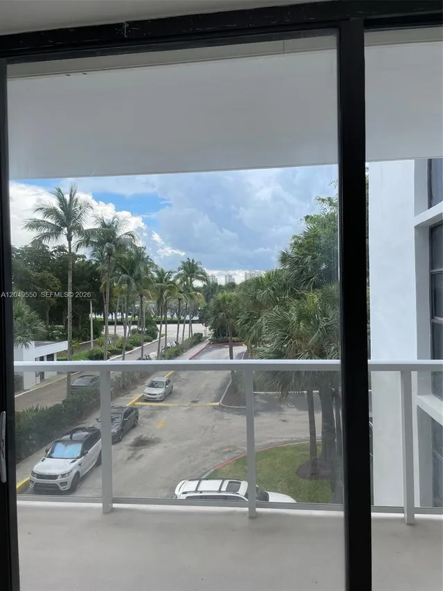 2-bedroom rental at 3731 N Country Club Drive #323, Aventura