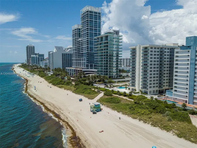 1-bedroom rental at 6917 Collins Avenue #1512, Miami Beach